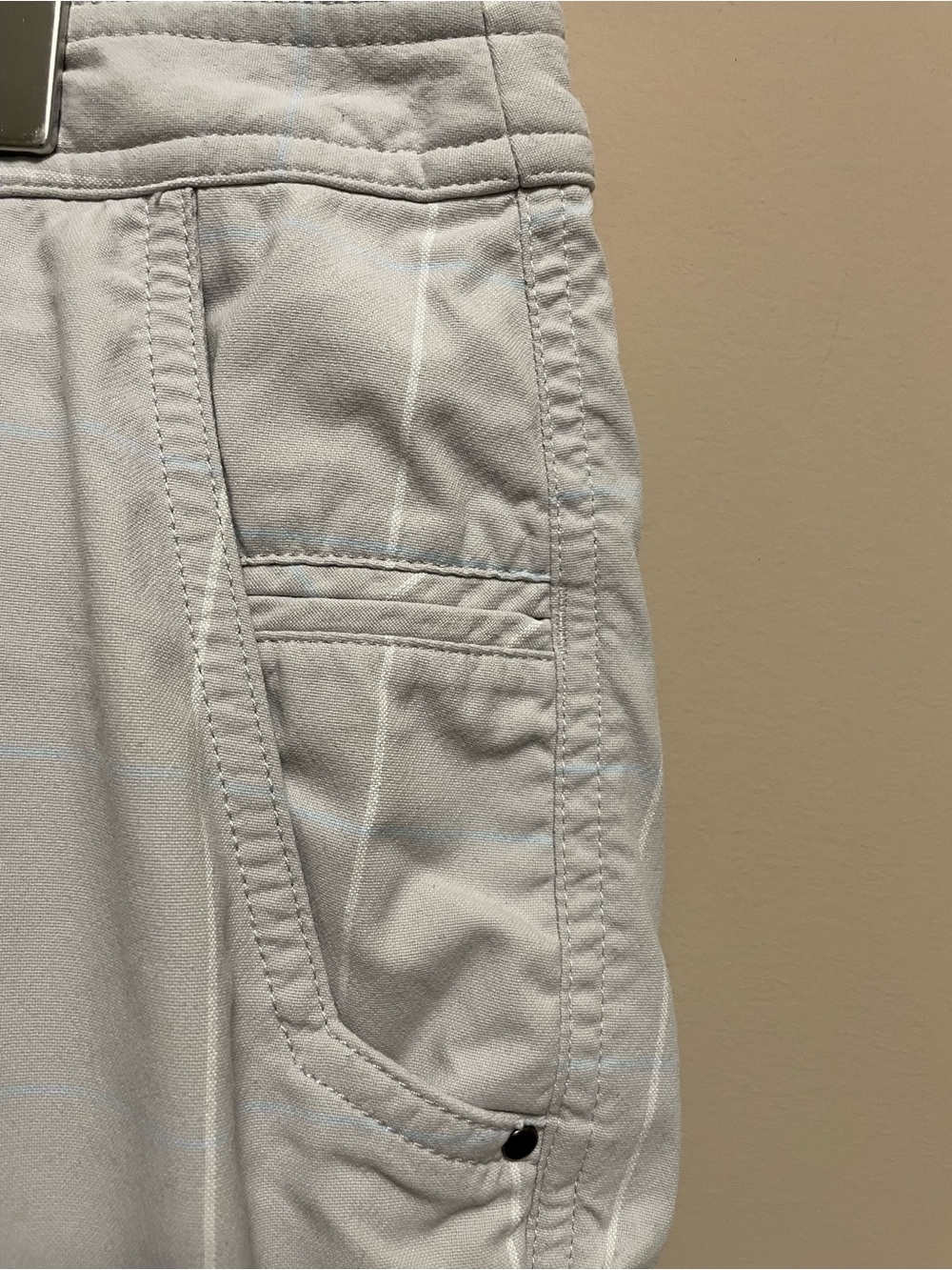 Lululemon Grey Front Flat Shorts Men’s 36 - Picture 4 of 11